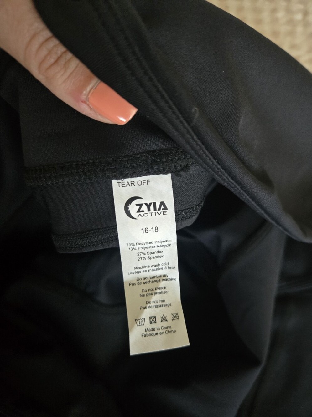 2 Pair Bundle ZYIA Black Capri Leggings One With Pockets, 16/18, Gym, Athletic - Picture 7 of 8